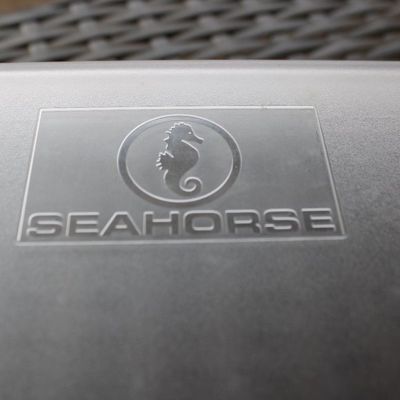 Seahorse 85 Slim Hard Protective Case - Picture 1 of 7